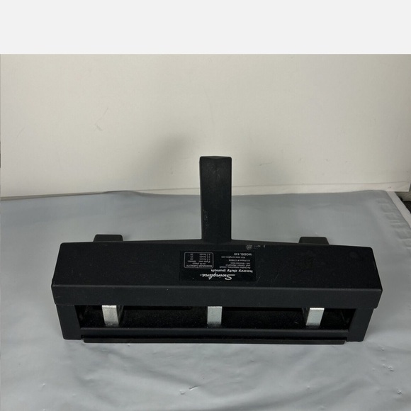 Swingline Heavy Duty Adjustable Industrial 3-Hole Punch Model 440 Black ACCO - Picture 4 of 4